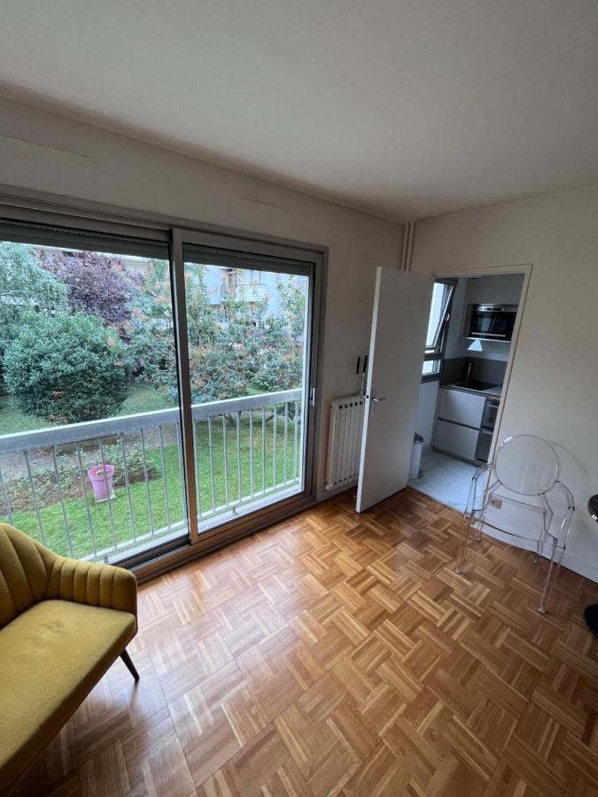 Suite 2 Pieces Sur Jardin Paris Exterior foto