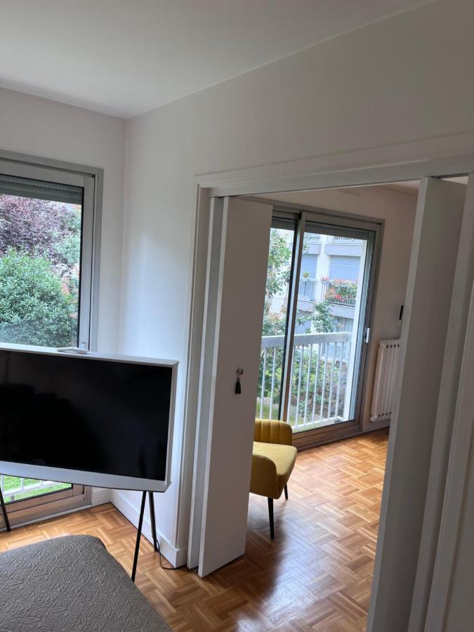 Suite 2 Pieces Sur Jardin Paris Exterior foto