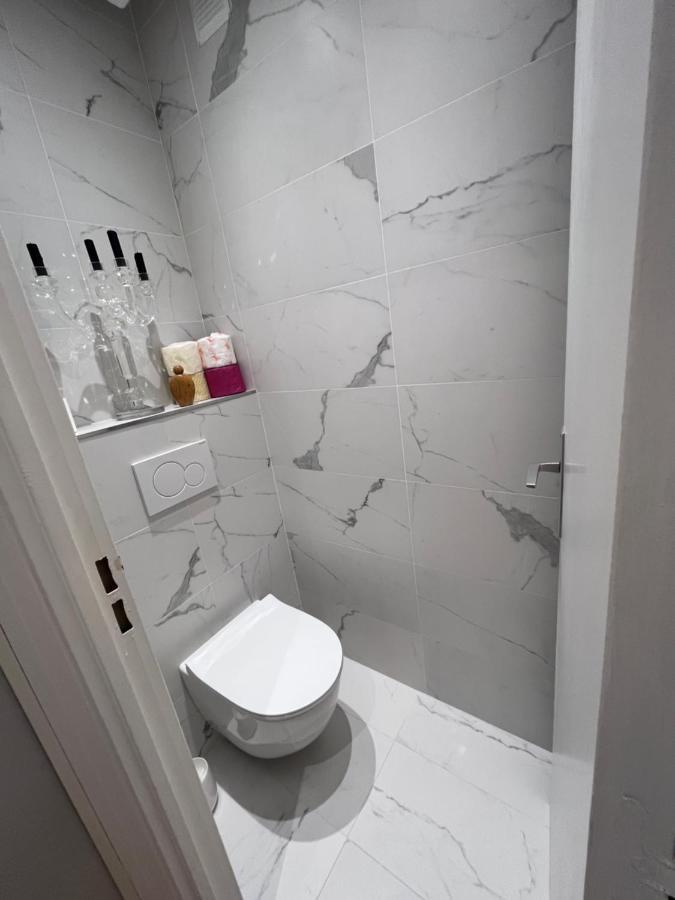 Suite 2 Pieces Sur Jardin Paris Exterior foto
